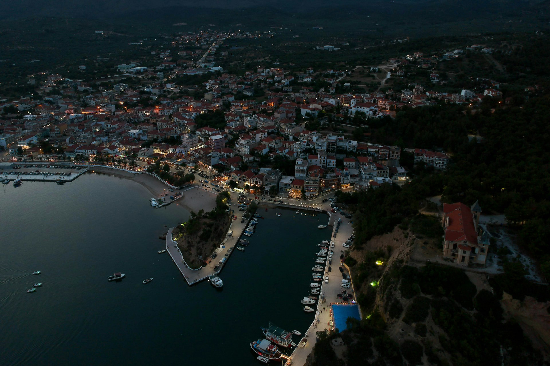 thasos 4