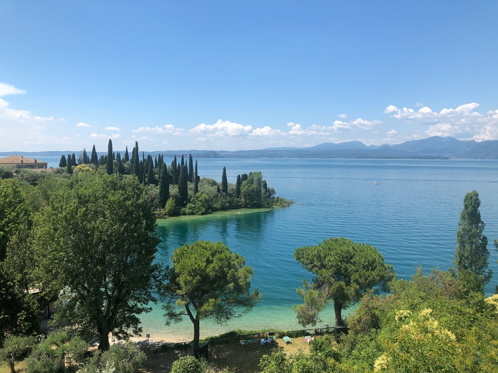 Ithaki-unsplash