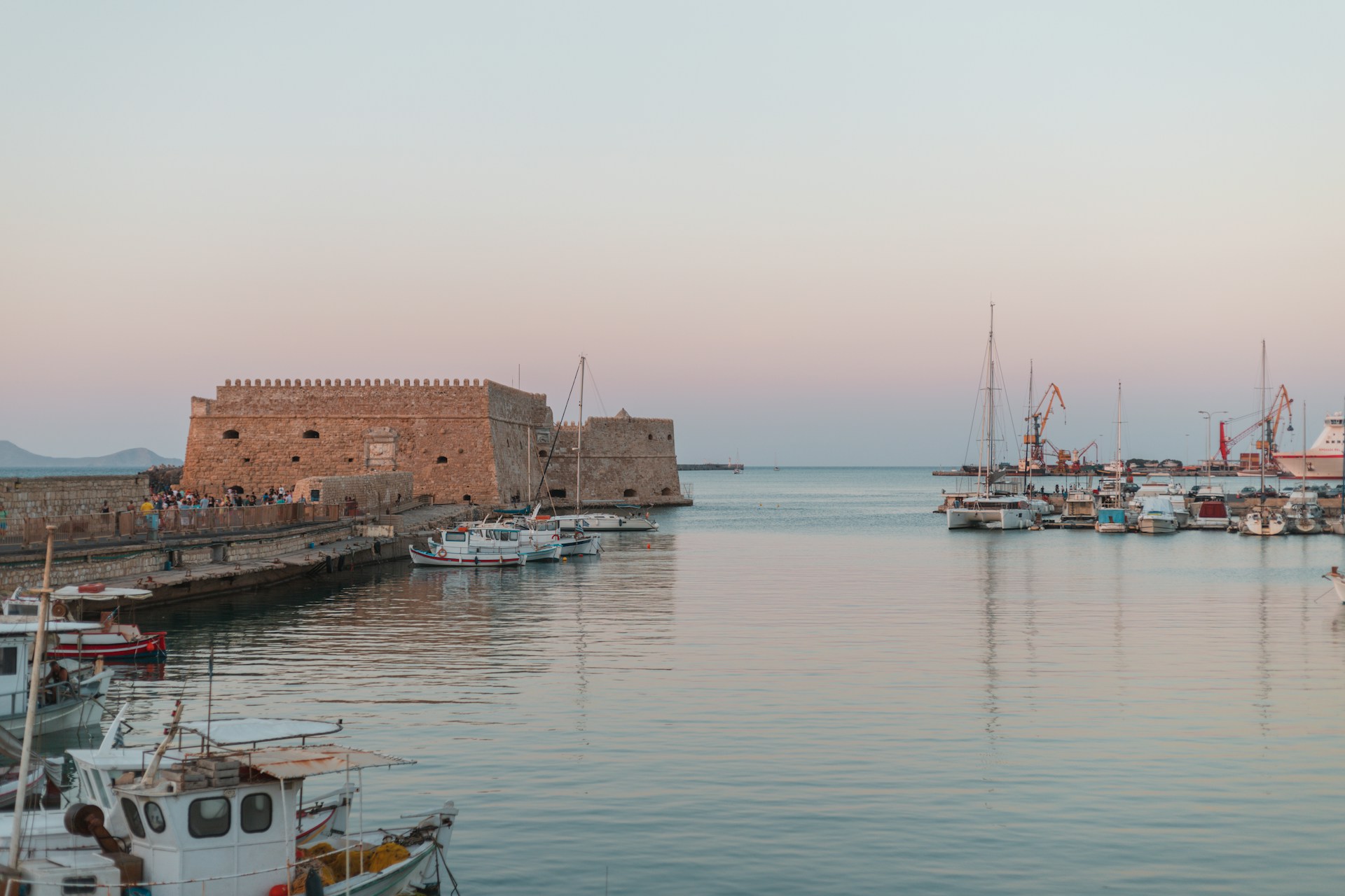 crete_heraklion-unsplash