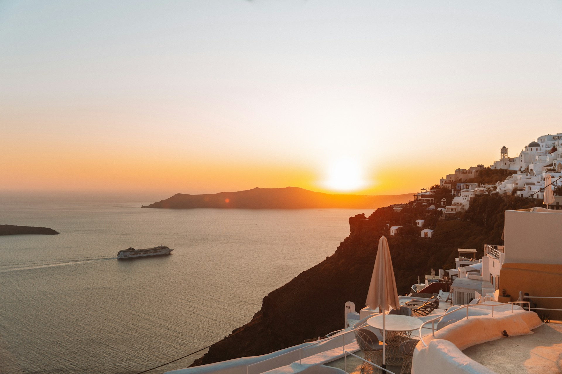 santorini_sunset-unsplash