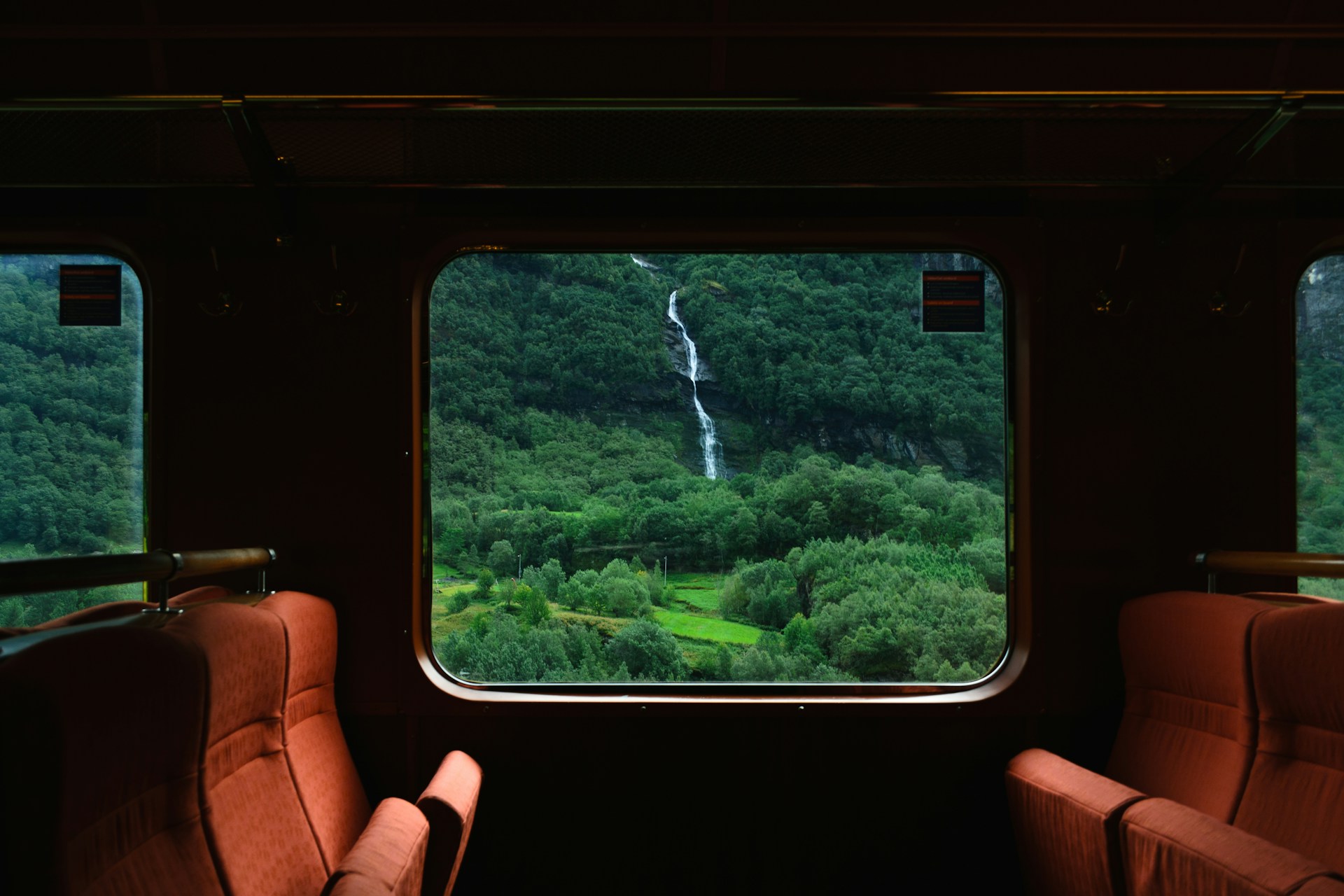 train-unsplash
