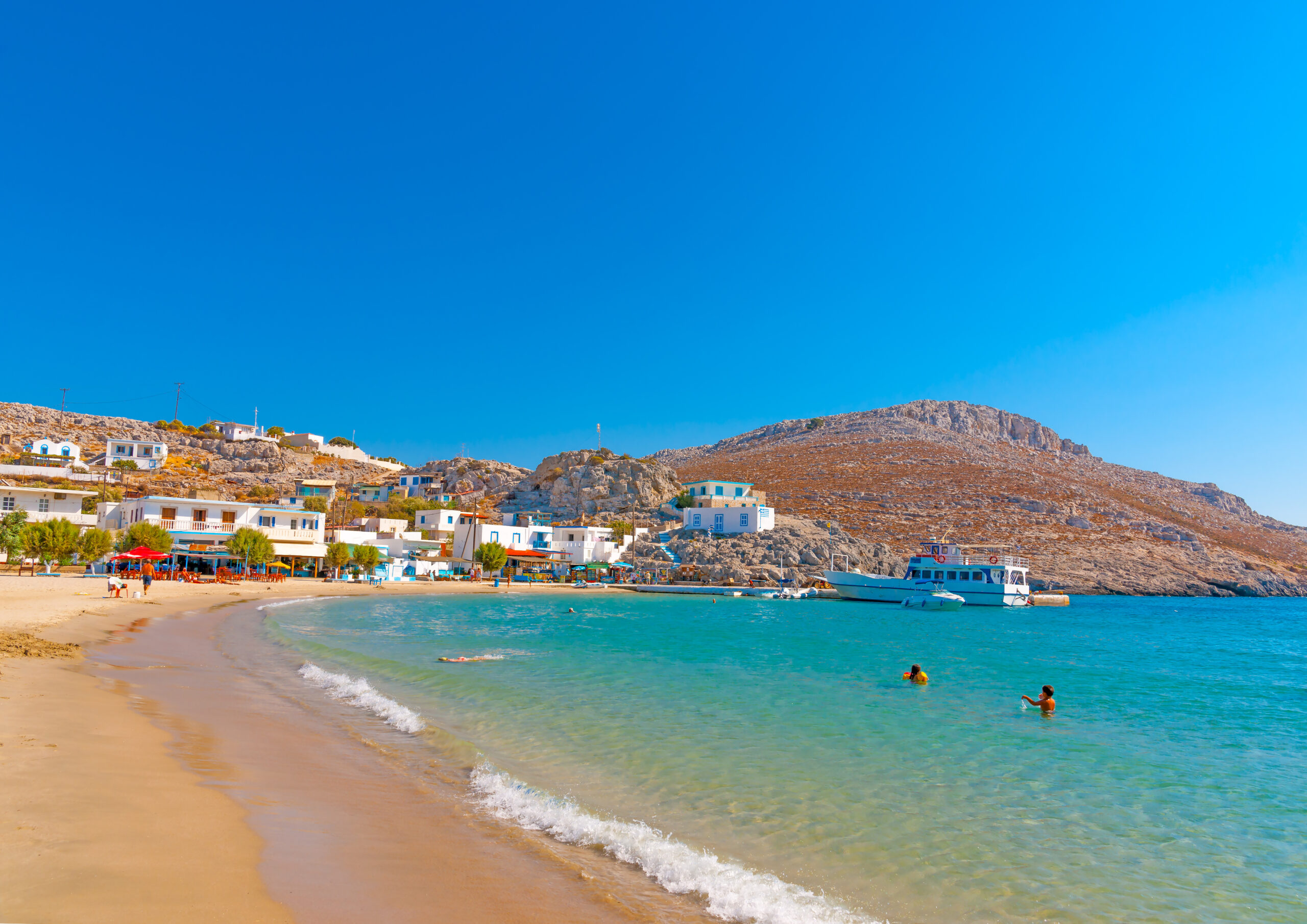 The,Pictorial,Beach,In,Front,Of,Pserimos,Village,At,Pserimos