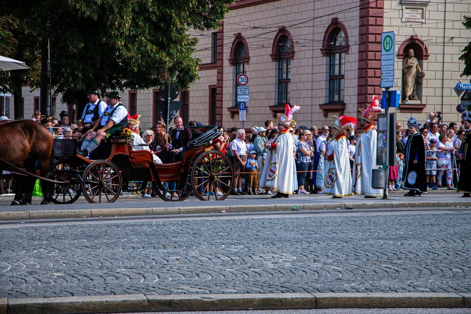 Oktoberfest 2025_4-unsplash