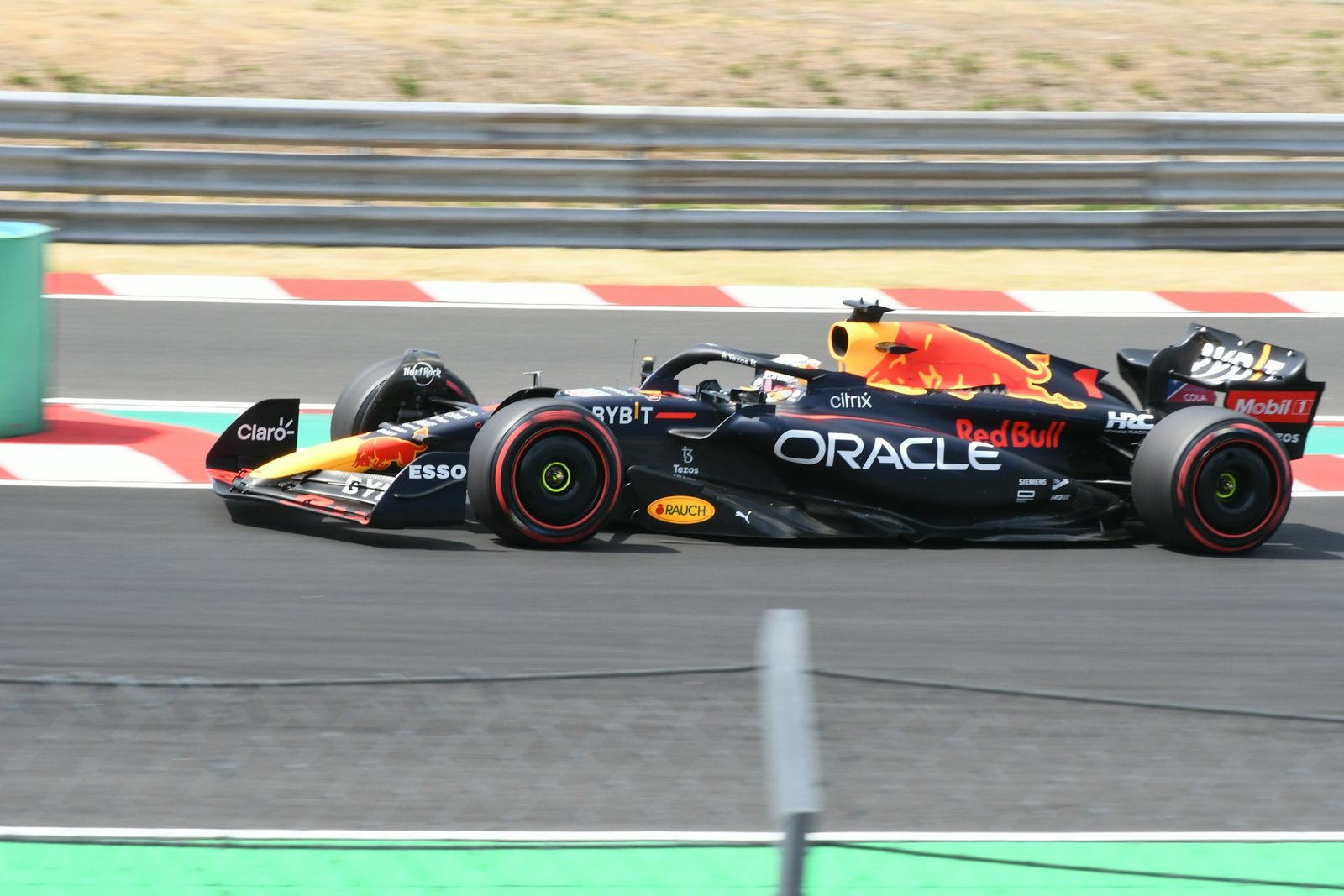 monza_4-unsplash
