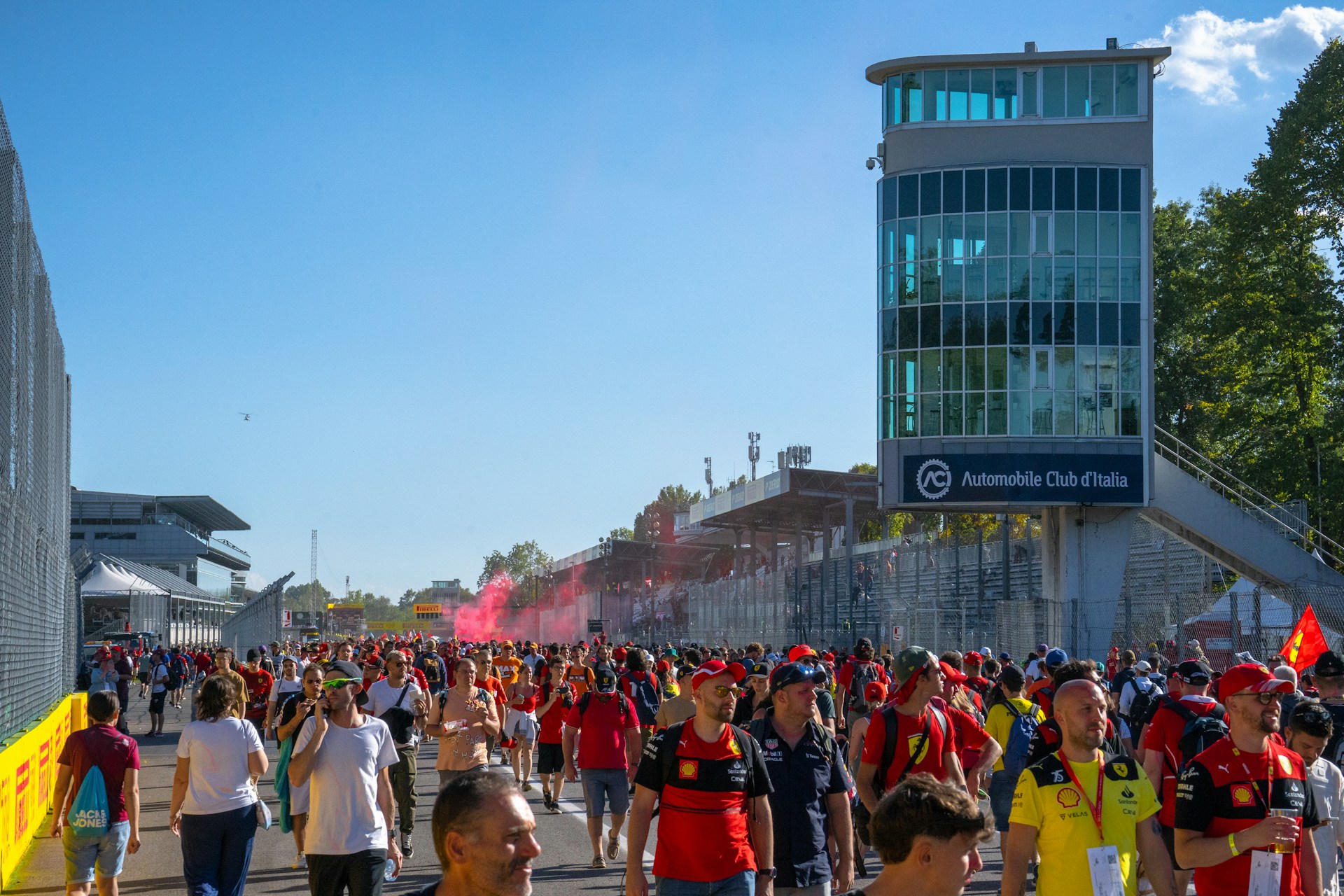 monza_8-unsplash