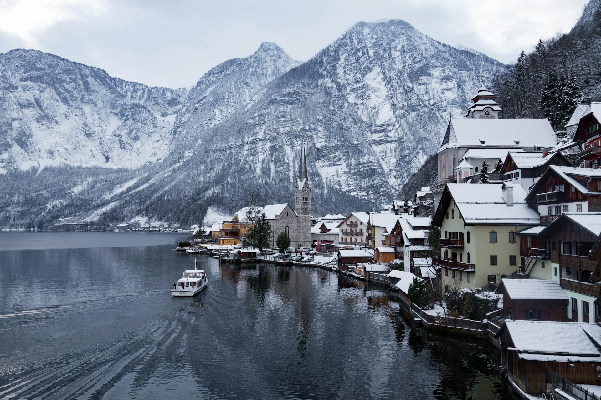 Hallstatt_1-unsplash