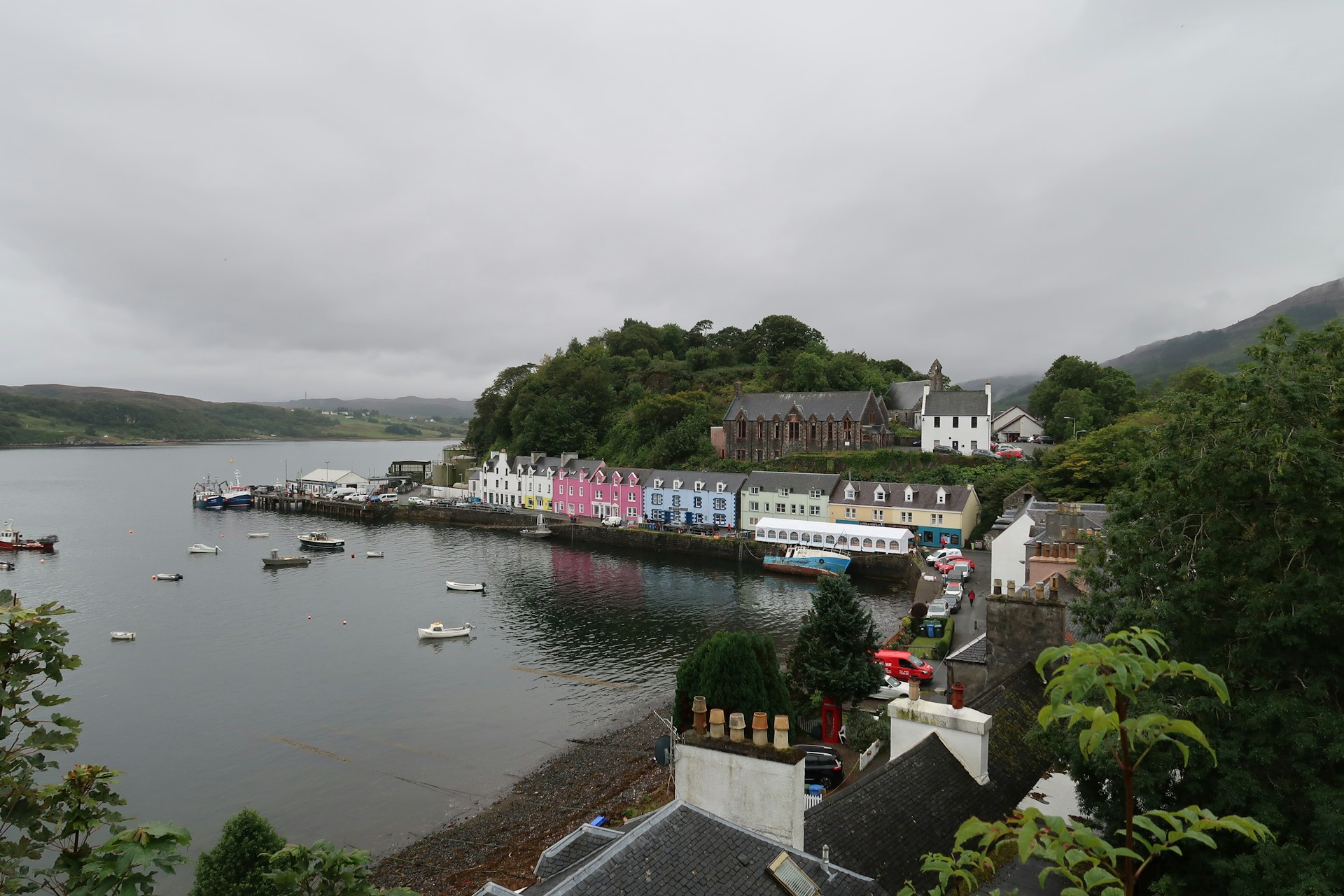 isle_of_skye_2_scotkand-unsplash