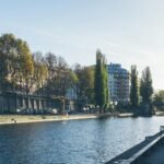 Παρίσι τον Μάιο: Το απόλυτο ταξίδι ζωής με Σηκουάνα, Βερσαλλίες και κρυμμένες κινηματογραφικές στιγμές