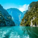 Οι τουρίστες εγκαταλείπουν τη Μύκονο και ψάχνουν τα “secret islands” – Η νέα ταξιδιωτική μανία που σαρώνει τον πλανήτη
