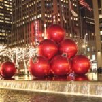 Χριστούγεννα στον πλανήτη: από το Σέντραλ Παρκ μέχρι το χωριό του Άη Βασίλη