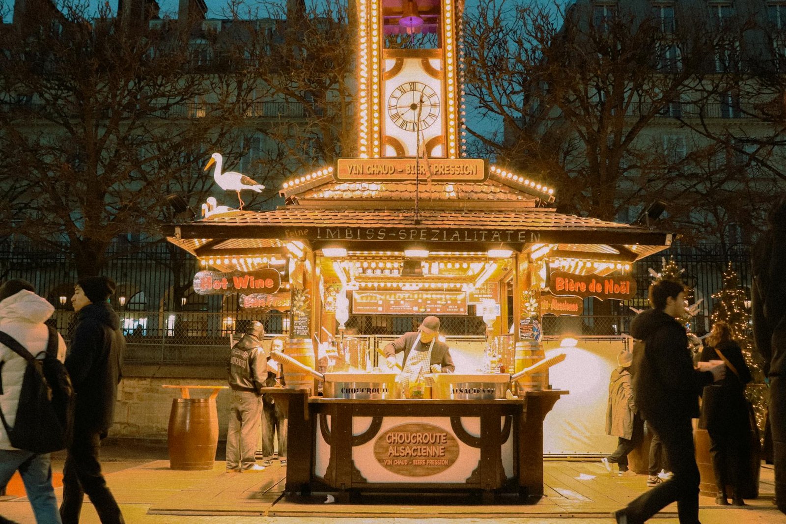 pexels-paris_christmas_2