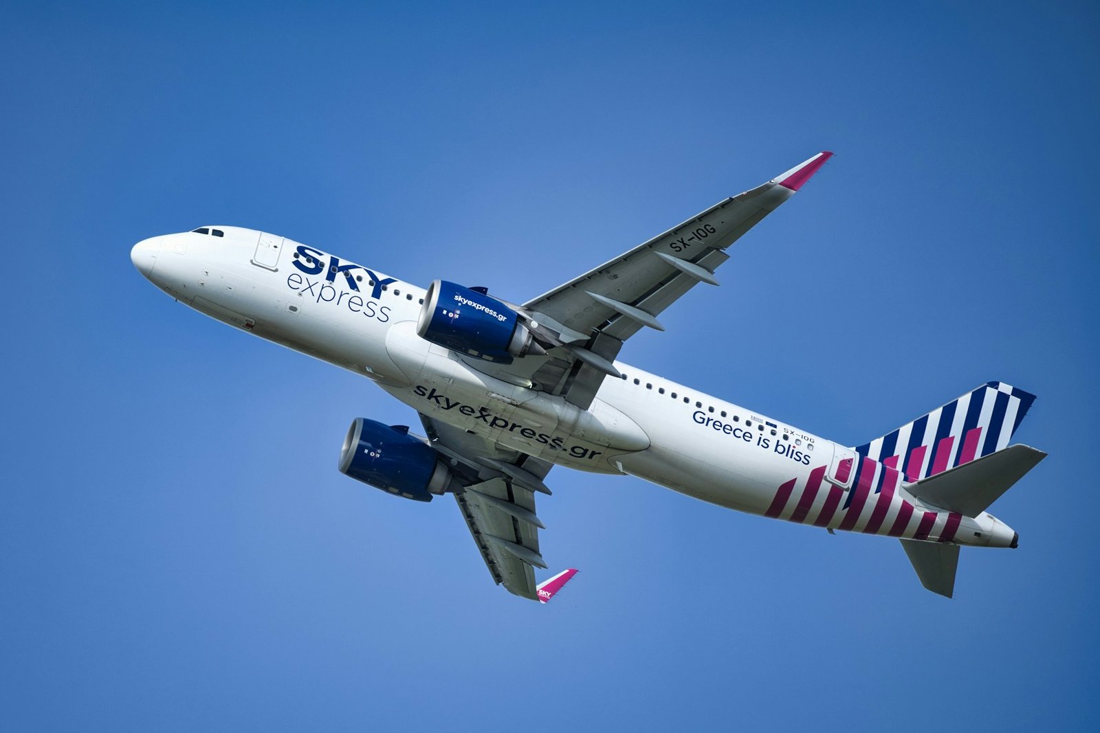 sky_express_1-unsplash