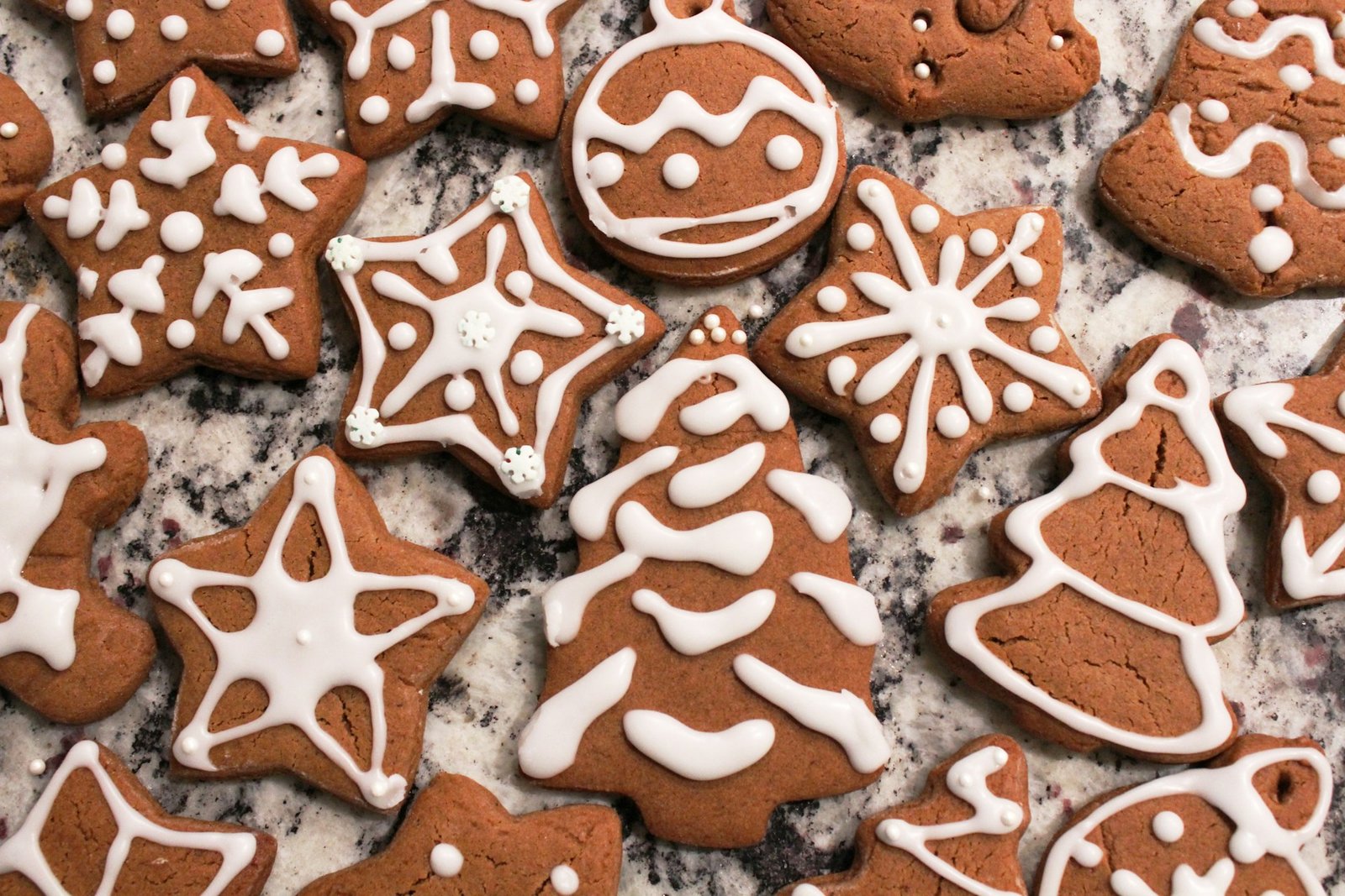 gingerbread_1-unsplash