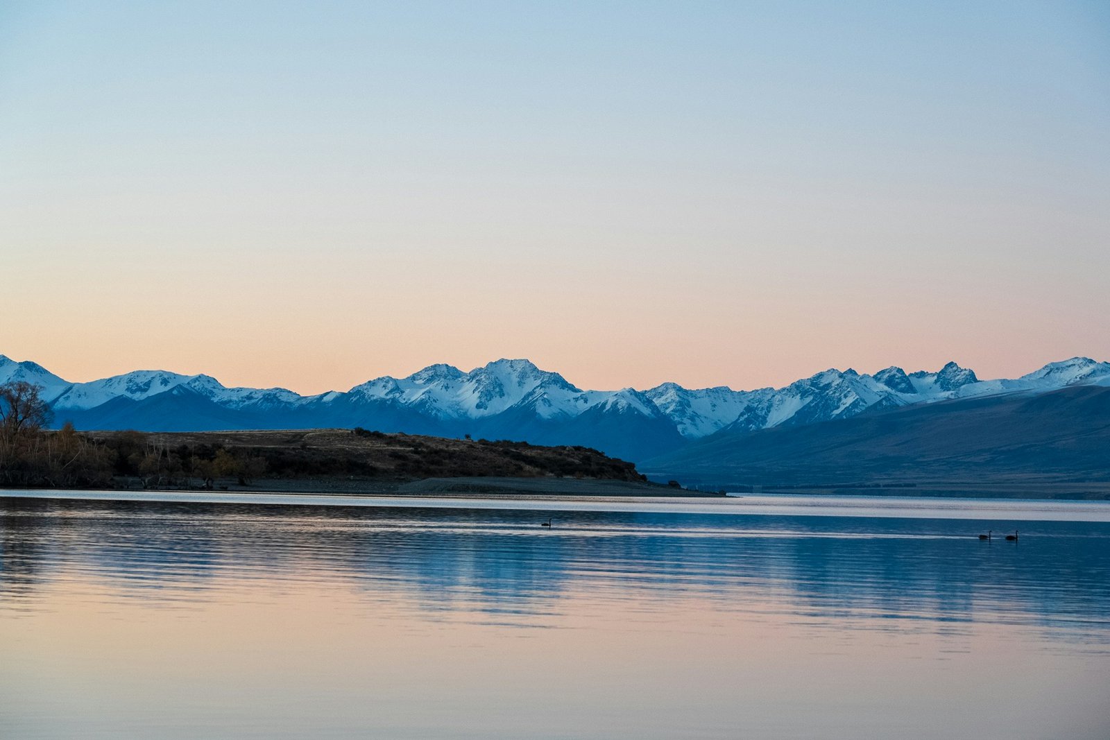 new_zealand_tekapo_1-unsplash