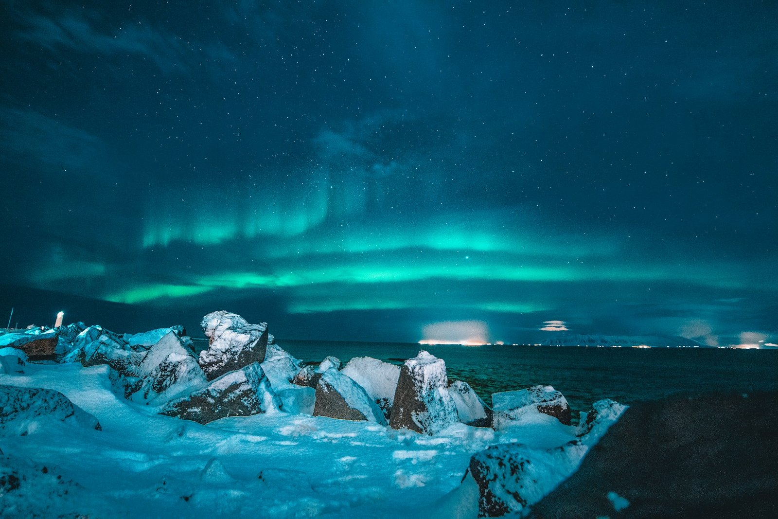 iceland_winter_lights_2026-unsplash