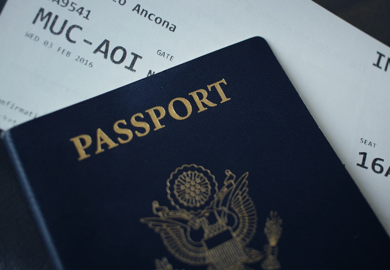 plane_tickets_1-unsplash