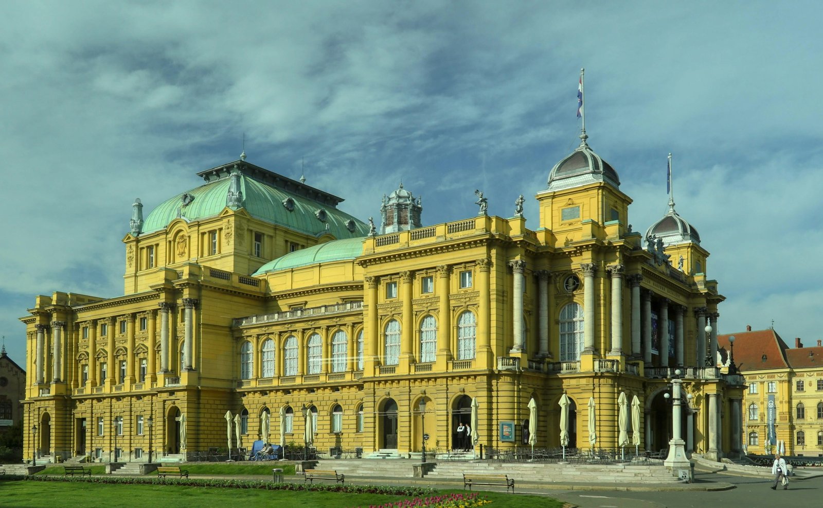 Croatian National Theatre_1-unsplash