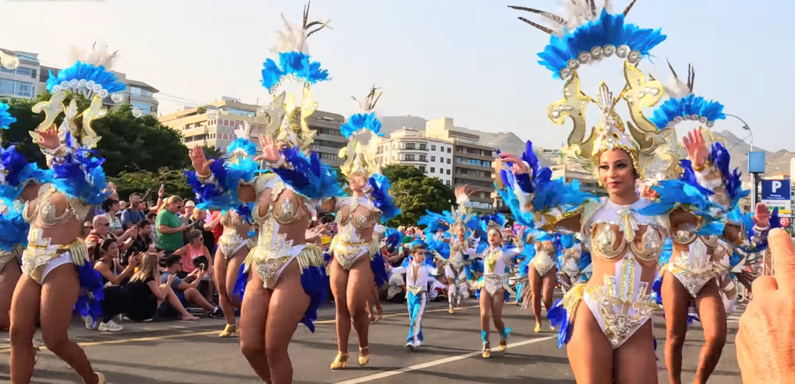 carnival_santa-cruz-2