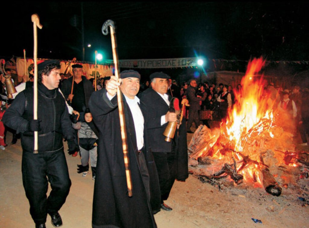 Κοζανίτικο Καρναβάλι: Εκεί που η φωτιά δεν σβήνει και το «μπρε μπρε» γίνεται τρόπος ζωής