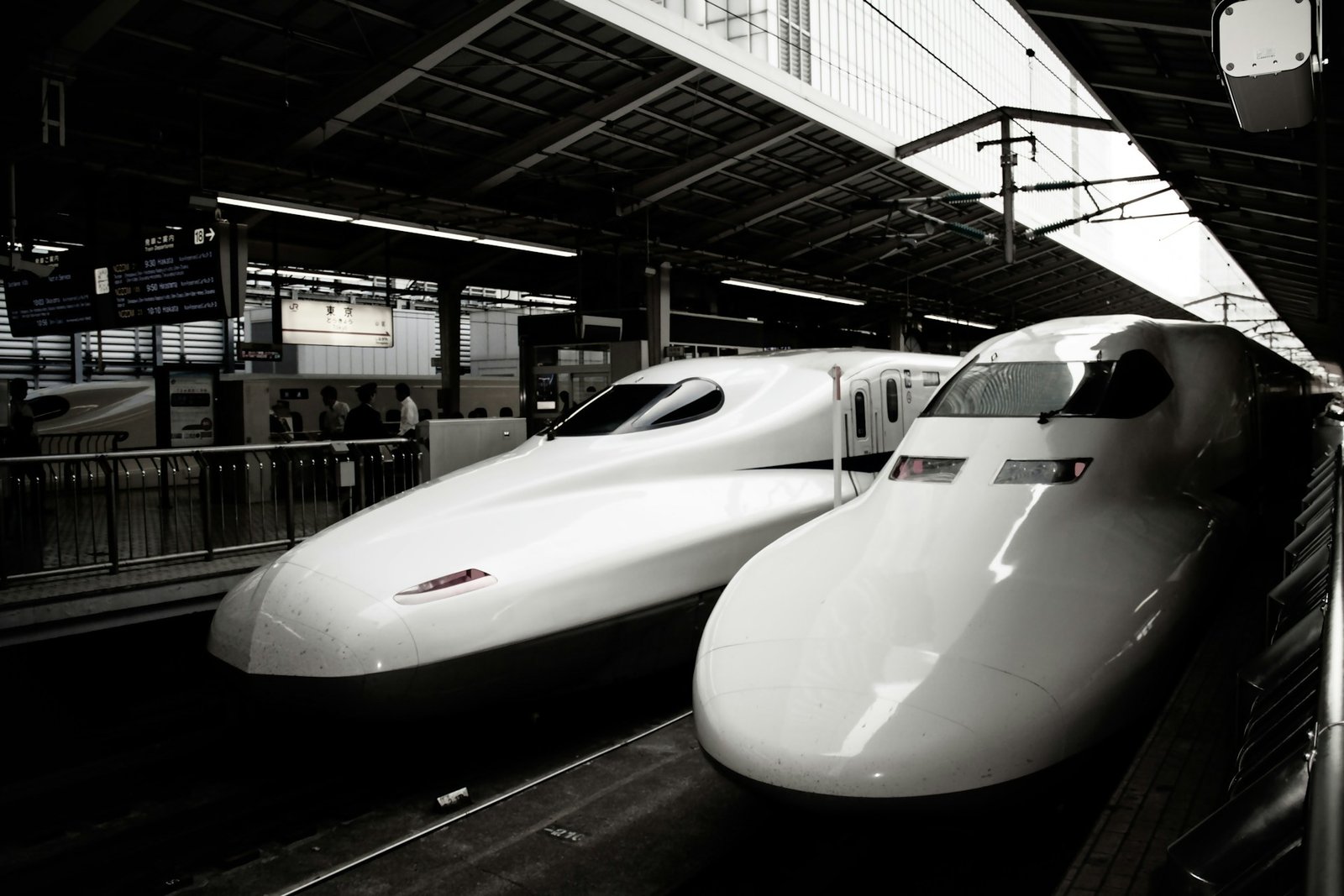 Shinkansen-1-unsplash
