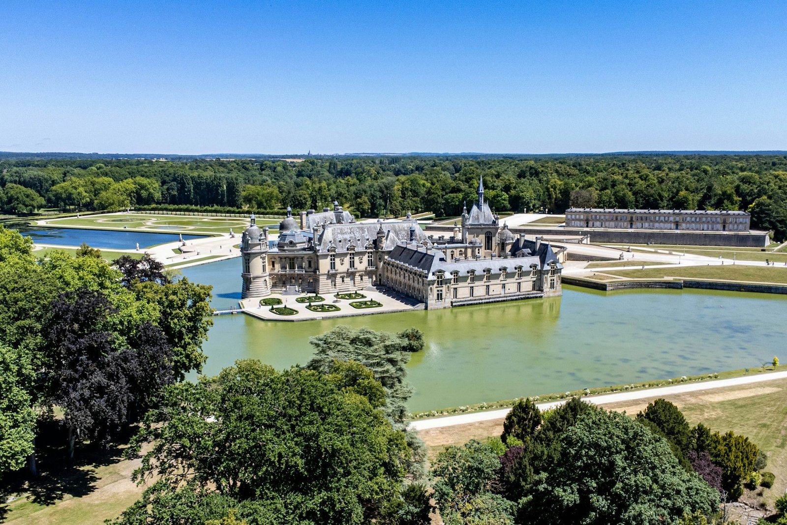 chantilly france-2-unsplash