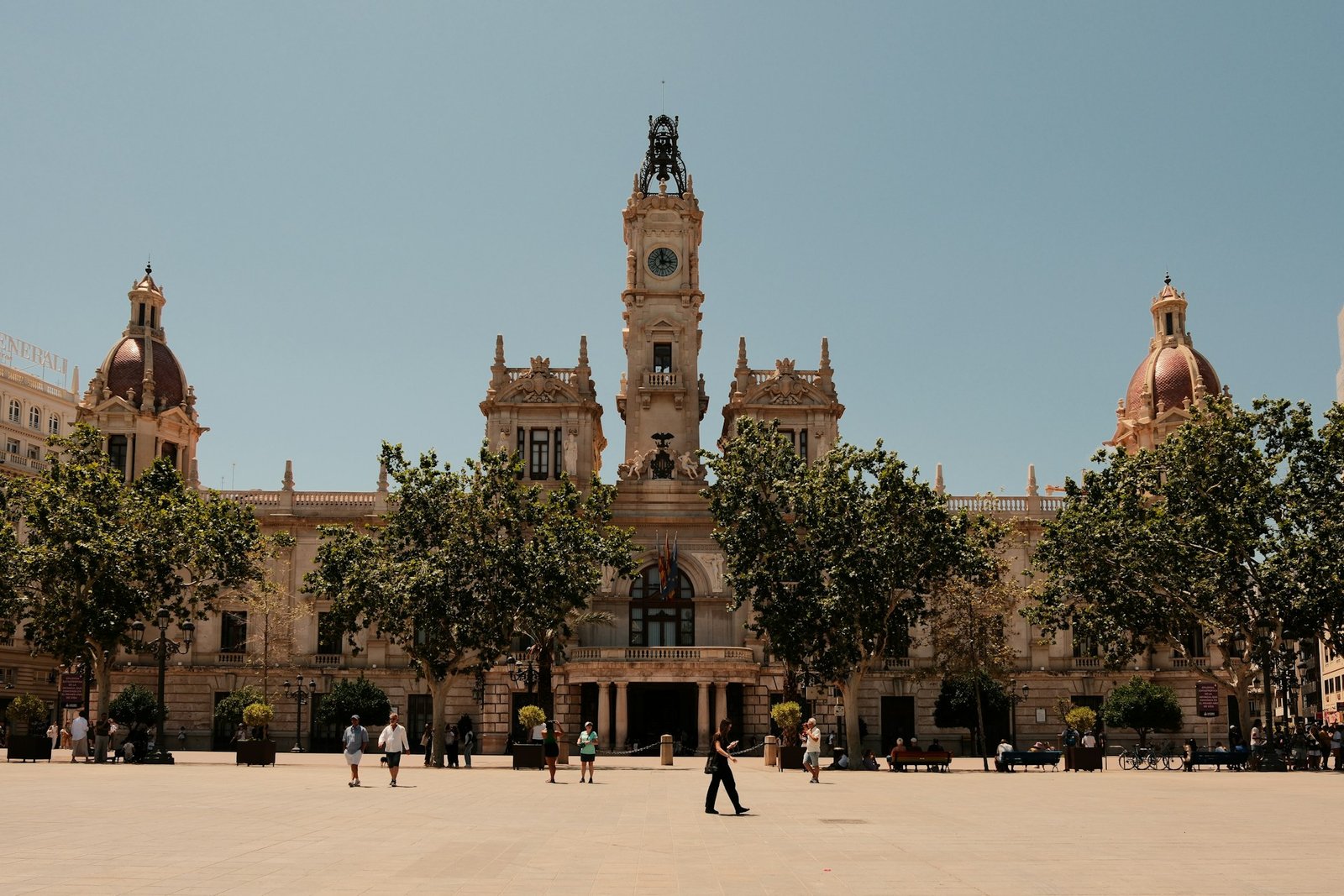 valencia-2-unsplash