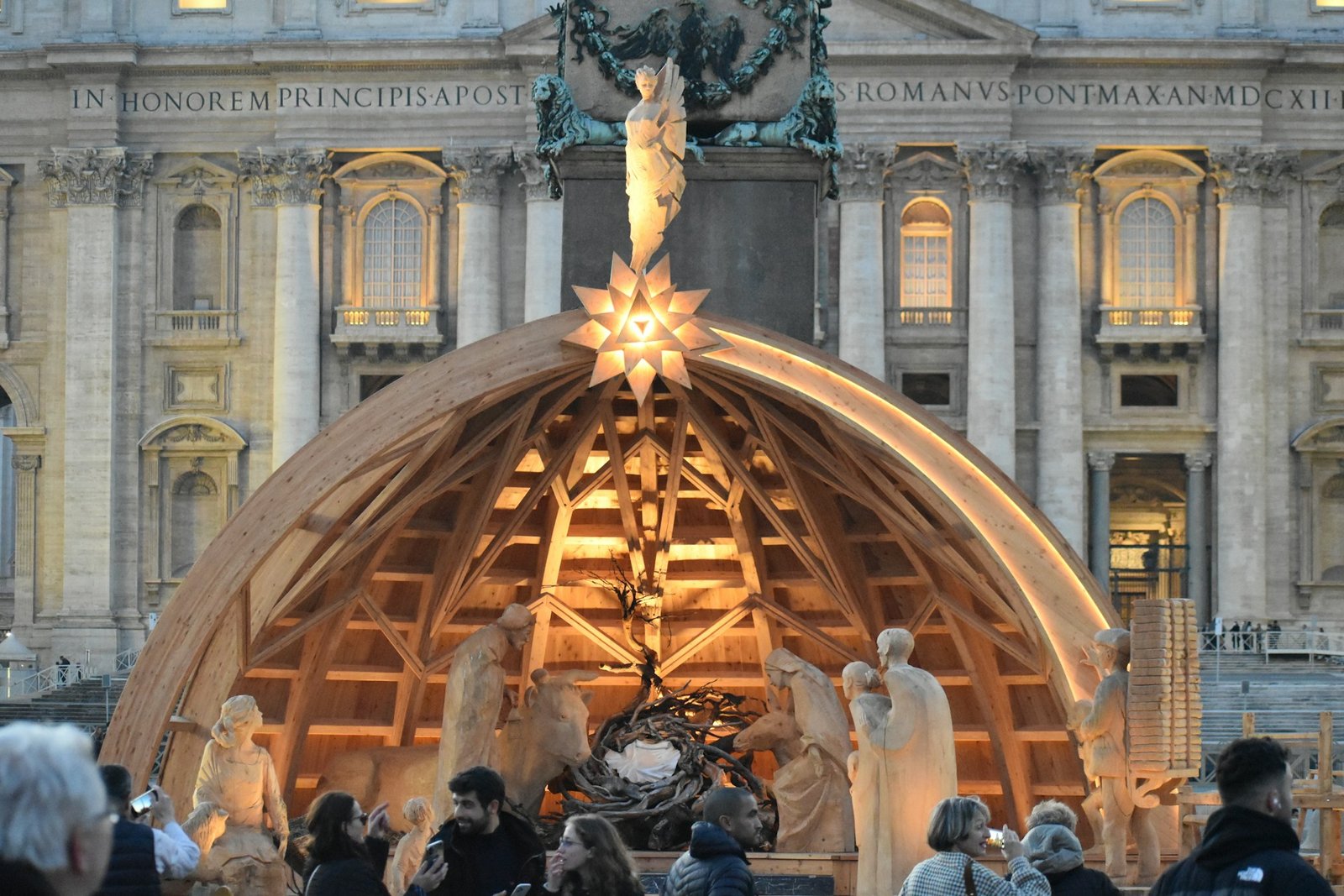 vatican-easter-1-unsplash