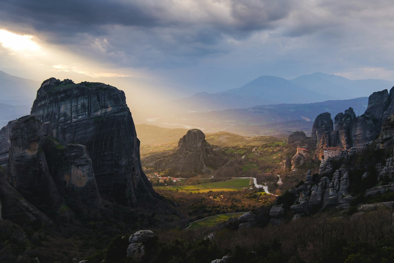 meteora-2-unsplash