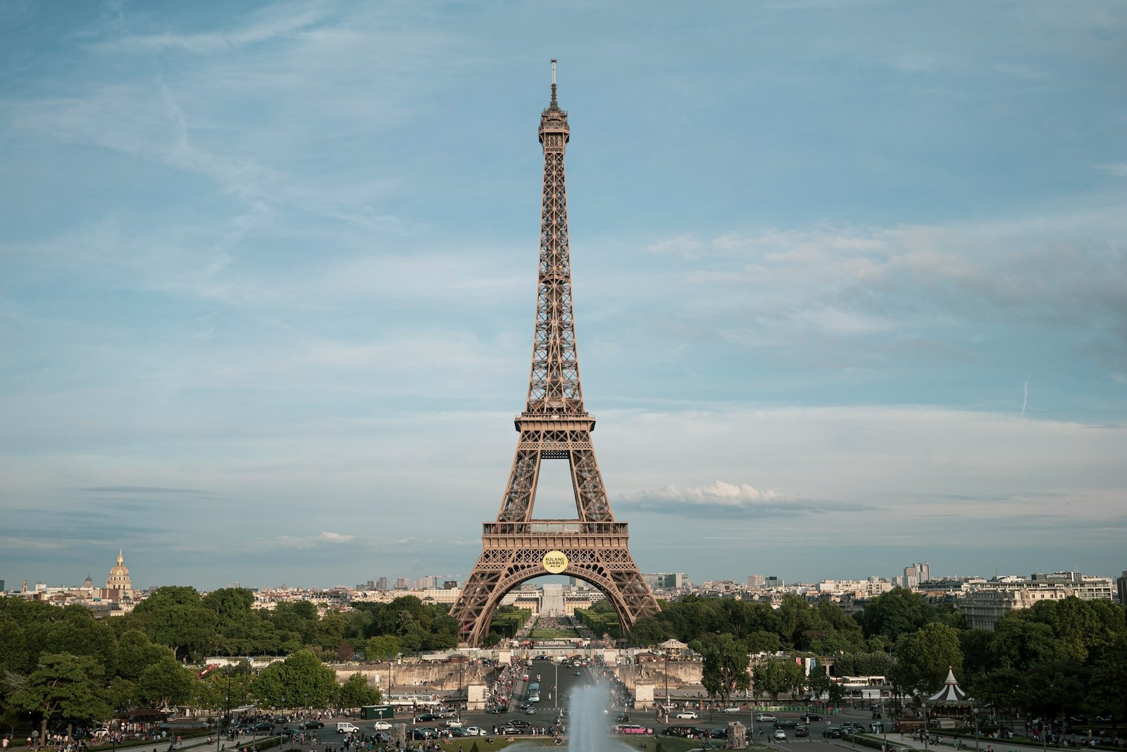 paris-eifel-tower-1-unsplash