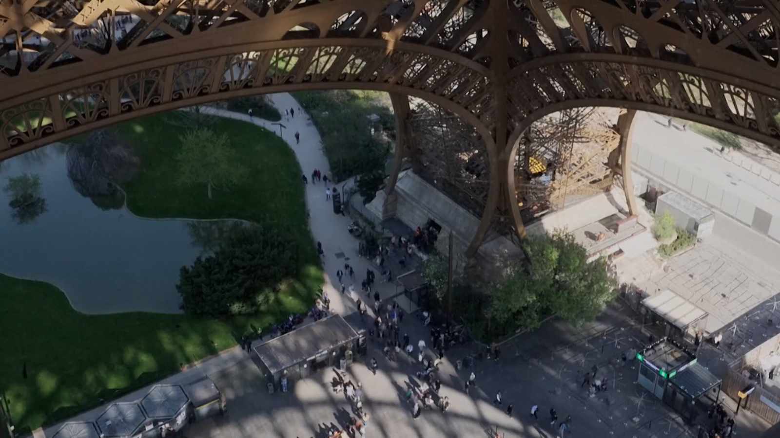 paris-tower-bridge-2