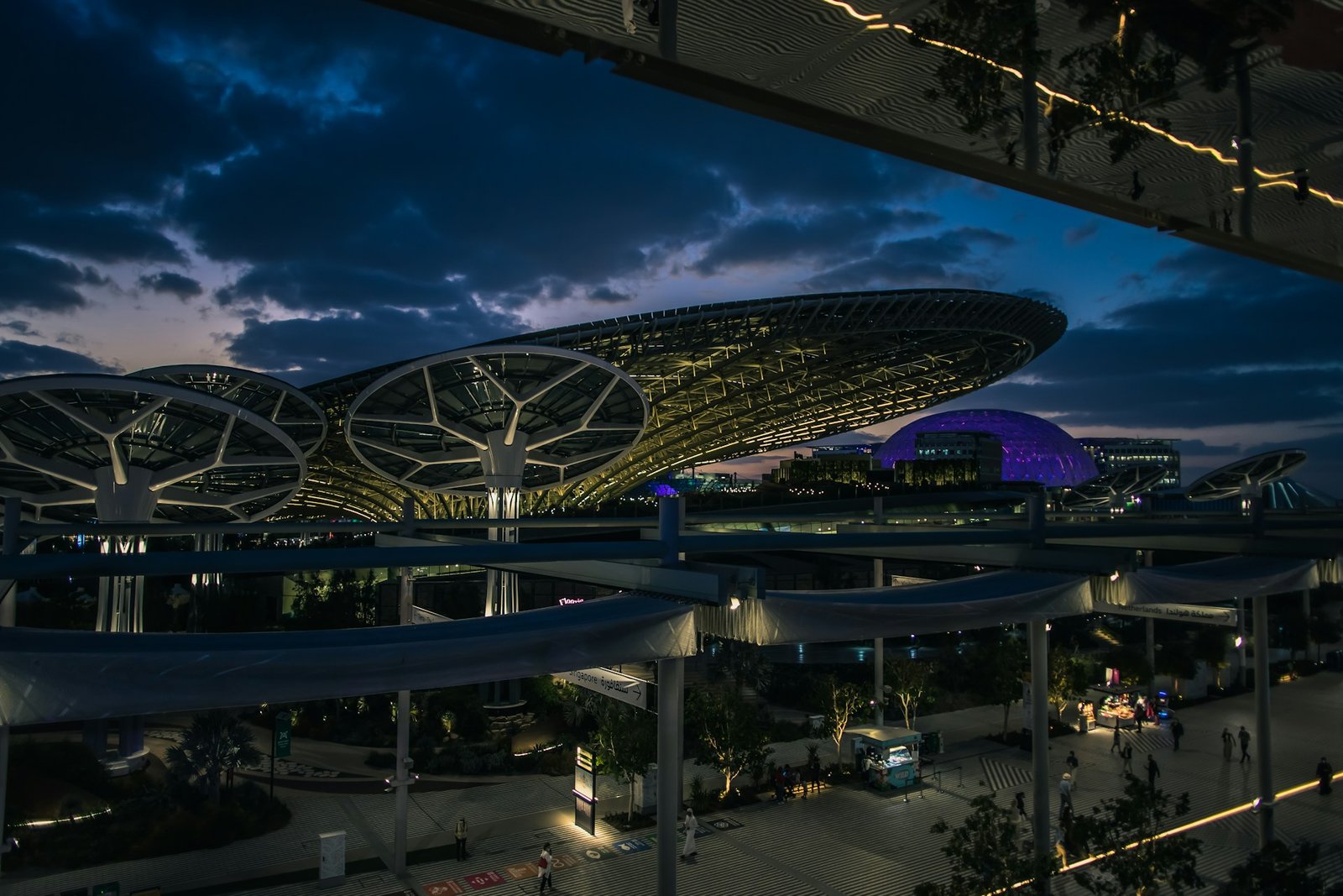 aleksey-smagin-Dubai International Airport-unsplash