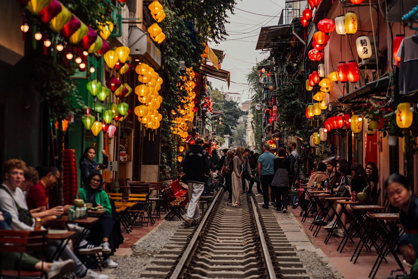 elric-pxl-82_honoi-vietnam-unsplash