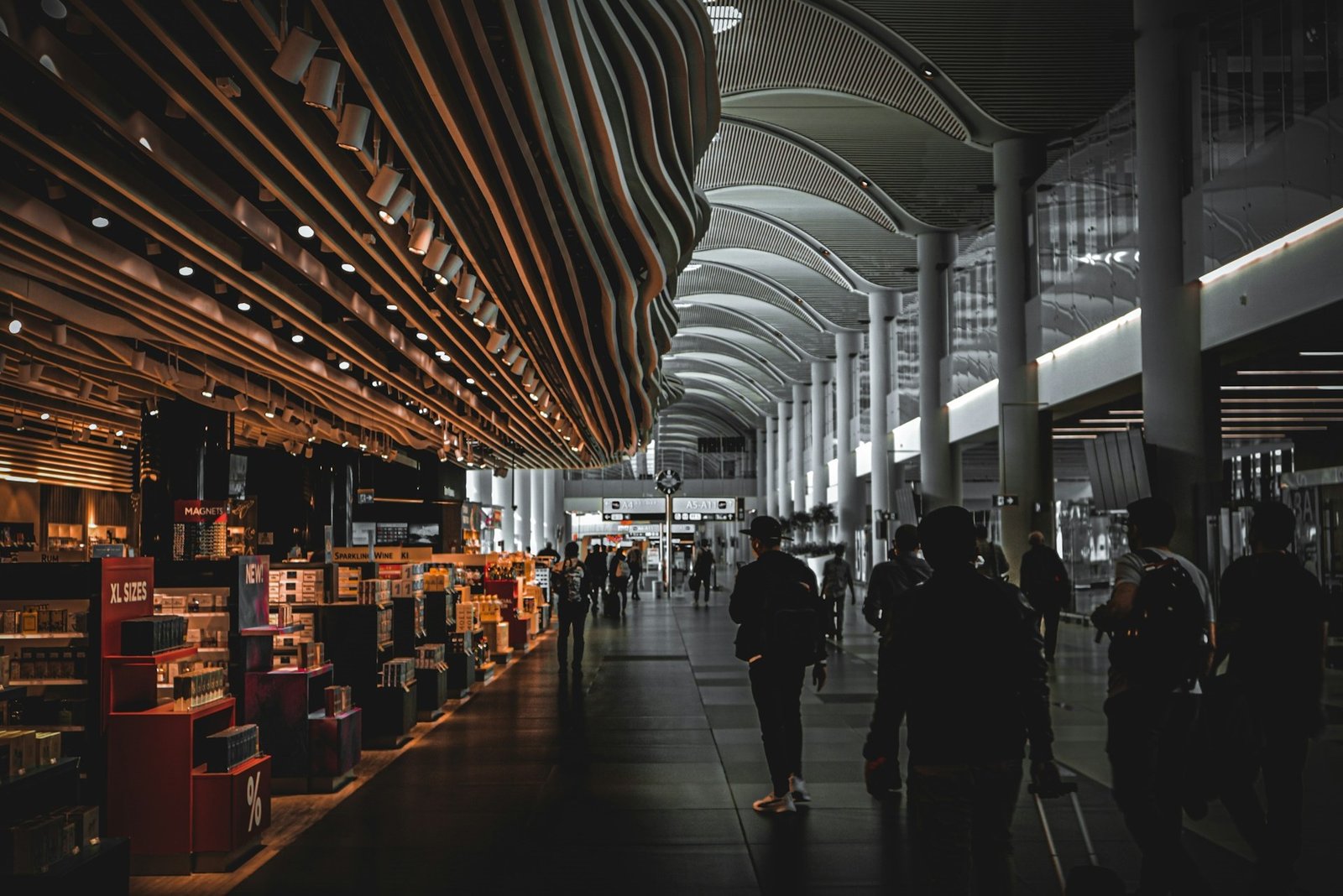 isawred-Istanbul Airport-unsplash