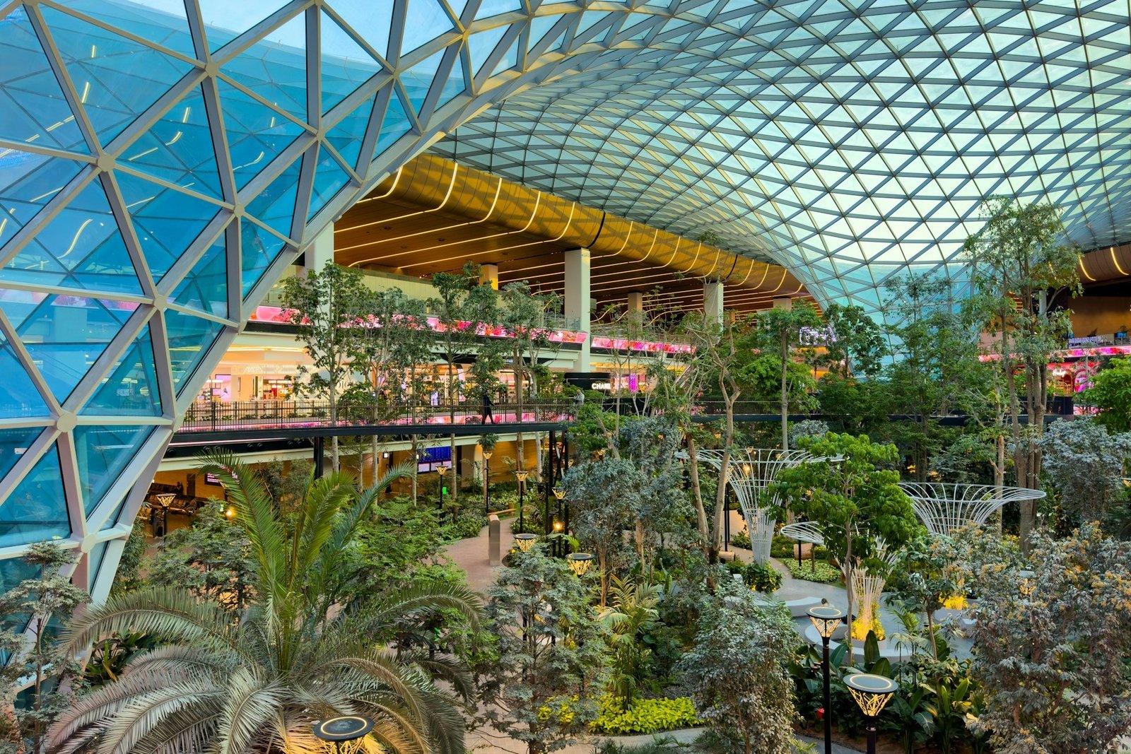 karim-mokalled-Hamad International Airport-unsplash