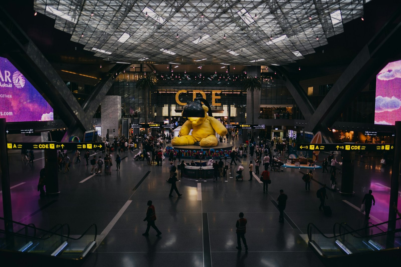 levi-meir-clancy-Hamad International Airport-unsplash