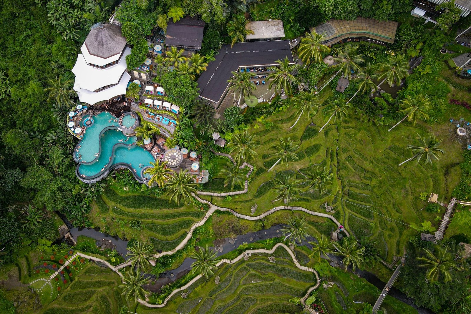 michaela-rimakova-bali-hotels-unsplash