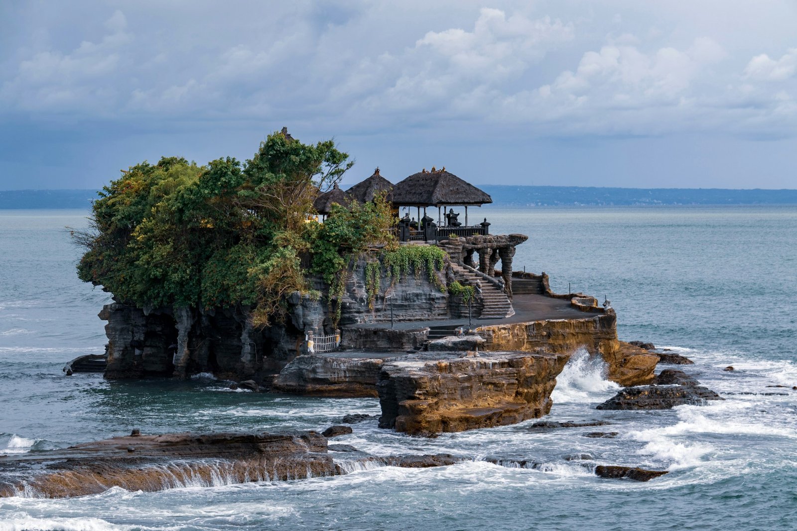 nick-fewings-Tanah Lot-unsplash