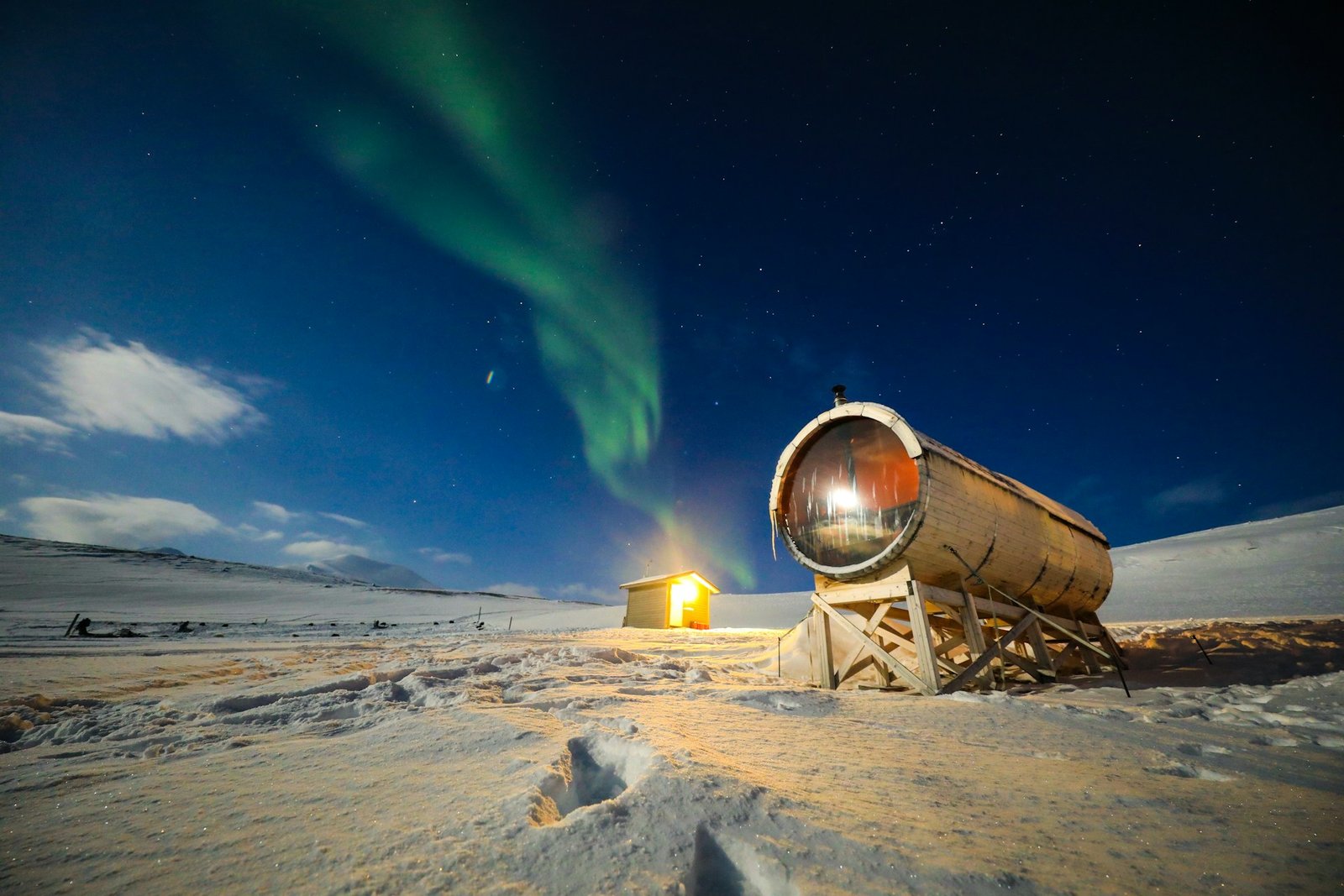 dylan-shaw-svalbard-unsplash