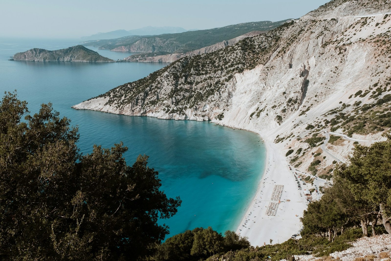 eleanor-brooke-kefalonia-unsplash