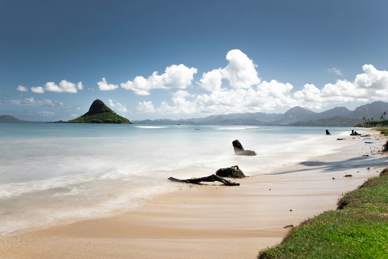 genevieve-perron-migneron-Lanikai Beachunsplash