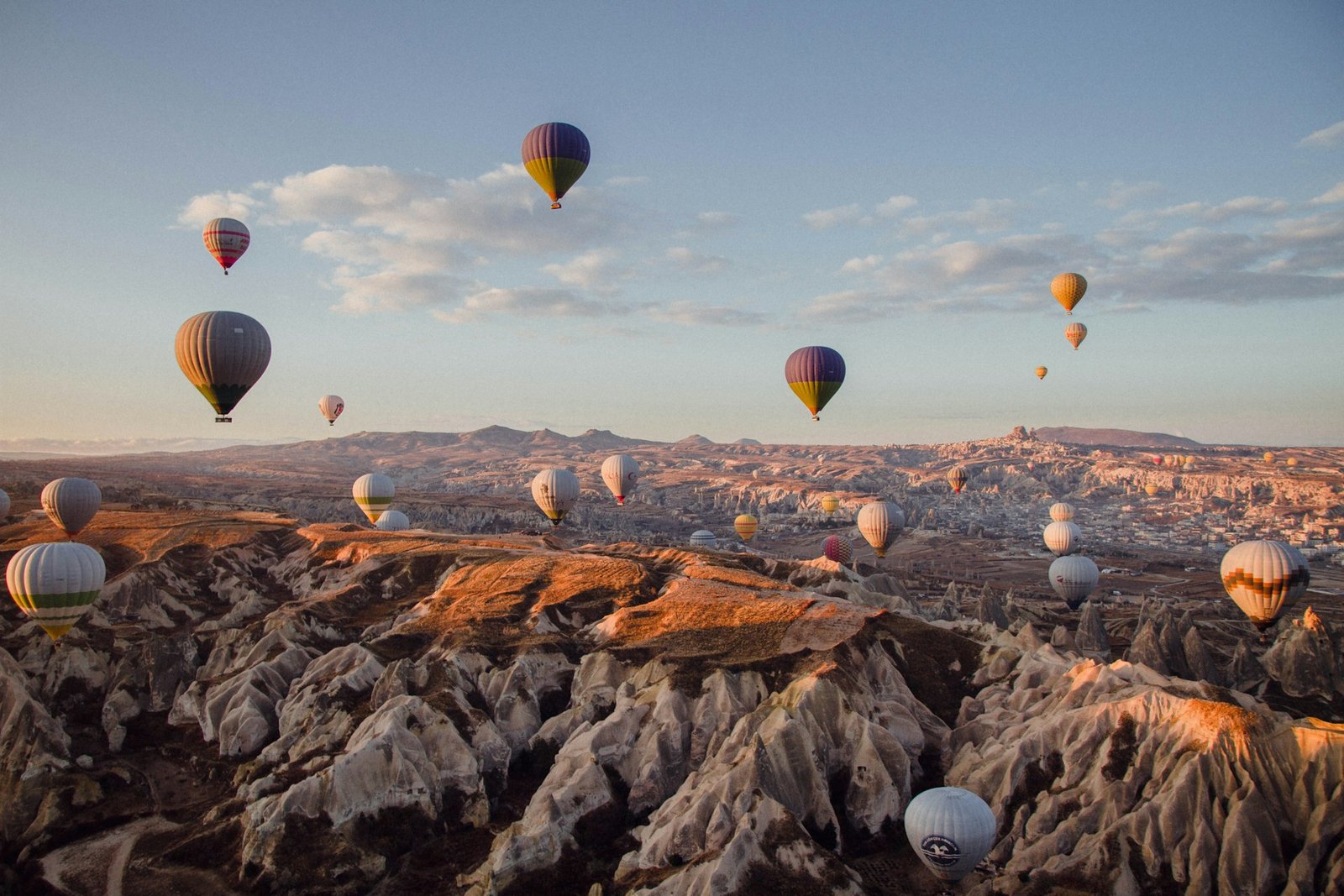 niketh-vellanki-Cappadocia-unsplash
