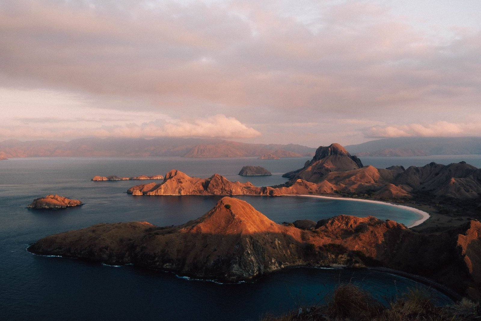 pexels-fabianreck-indonisia-sunset