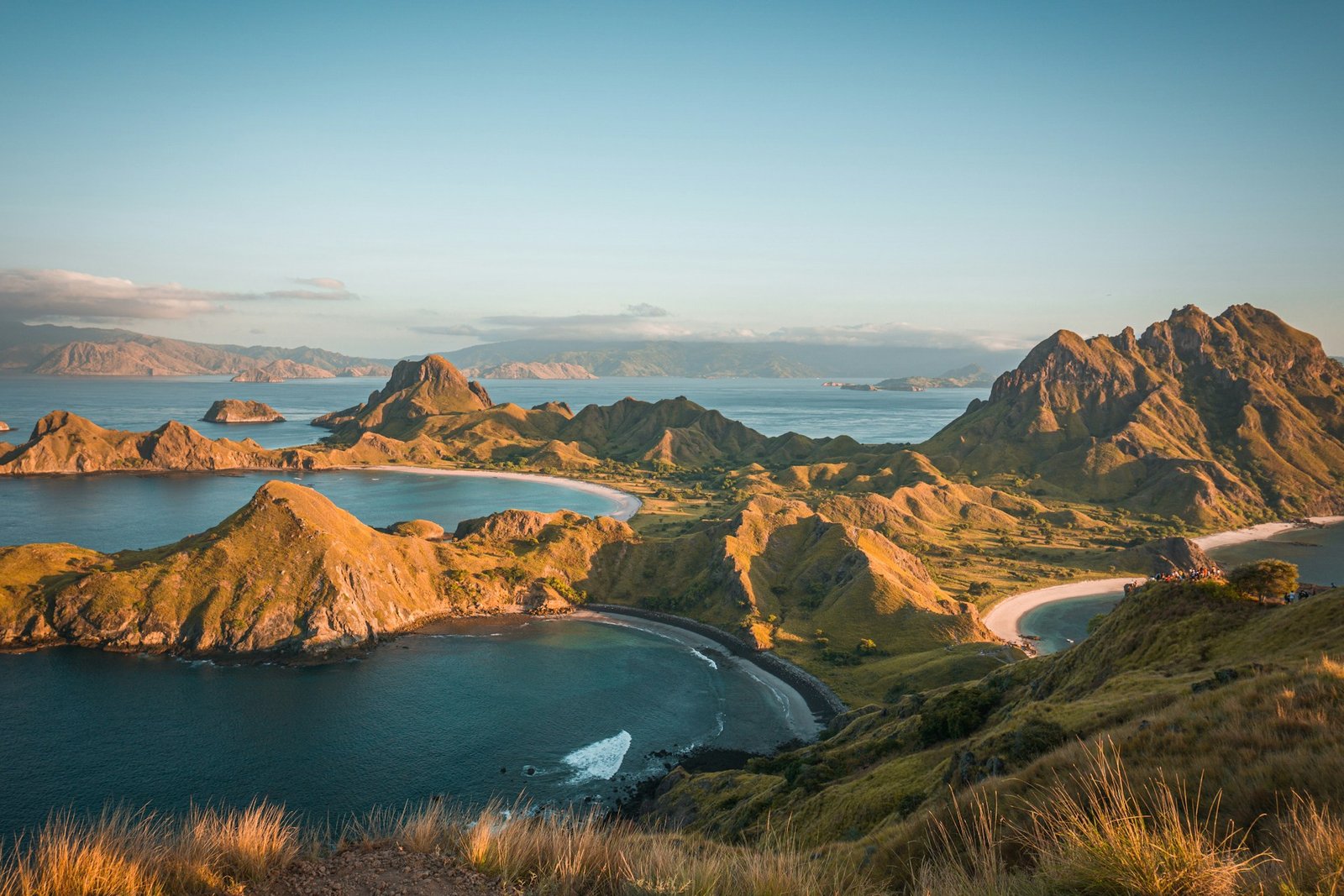 rizknas-komodo-island-unsplash