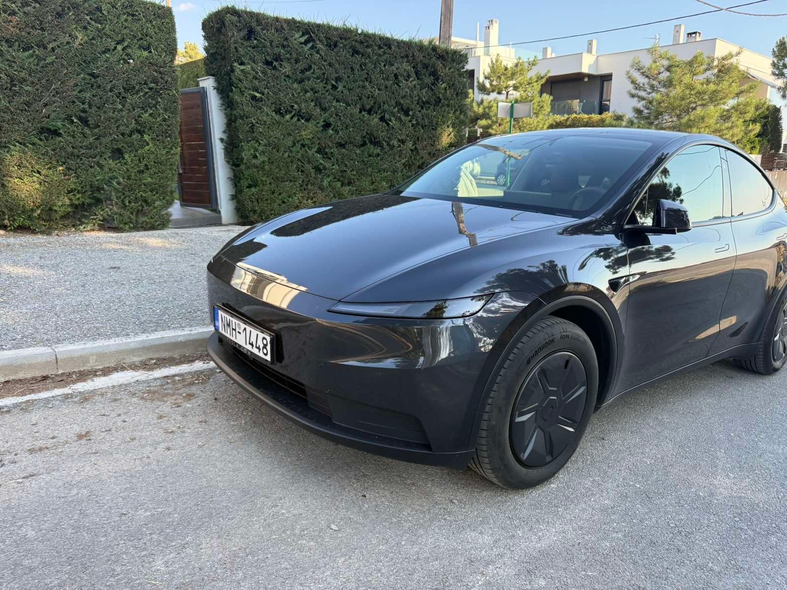 tesla-y-m-2