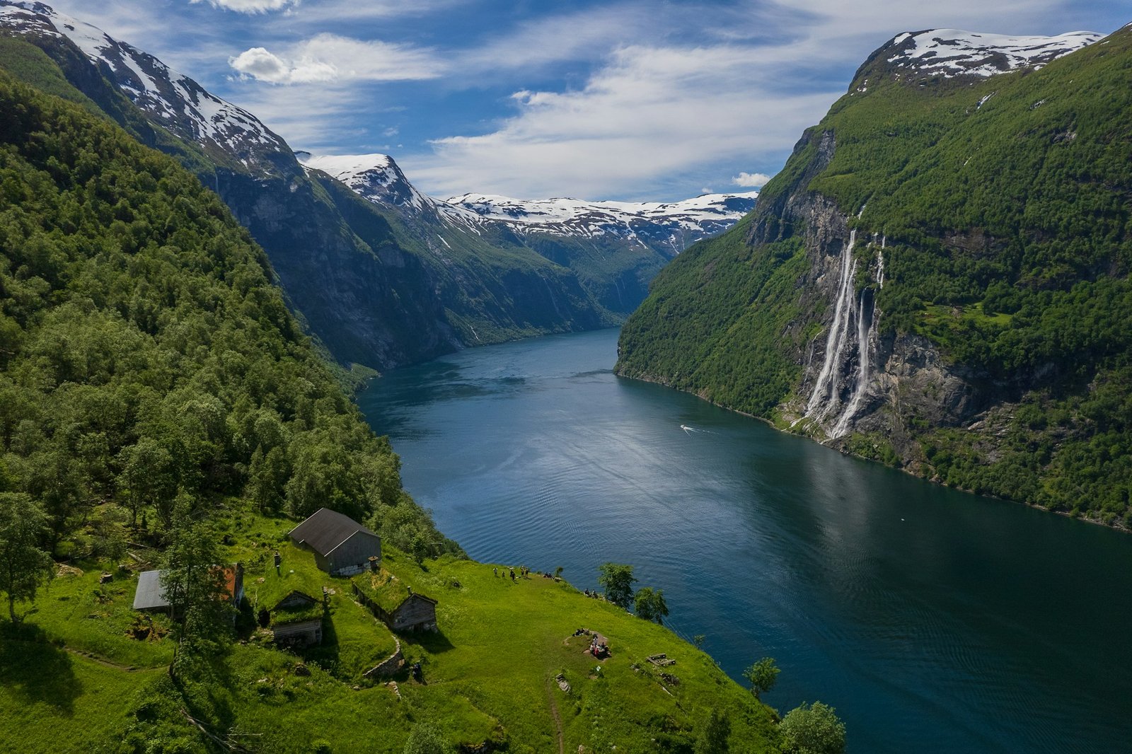 admiratio-norway fjord-unsplash