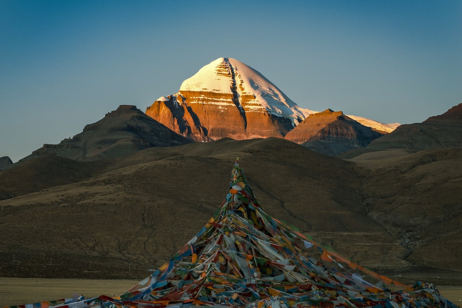 jony-y-kailash -mountain-unsplash
