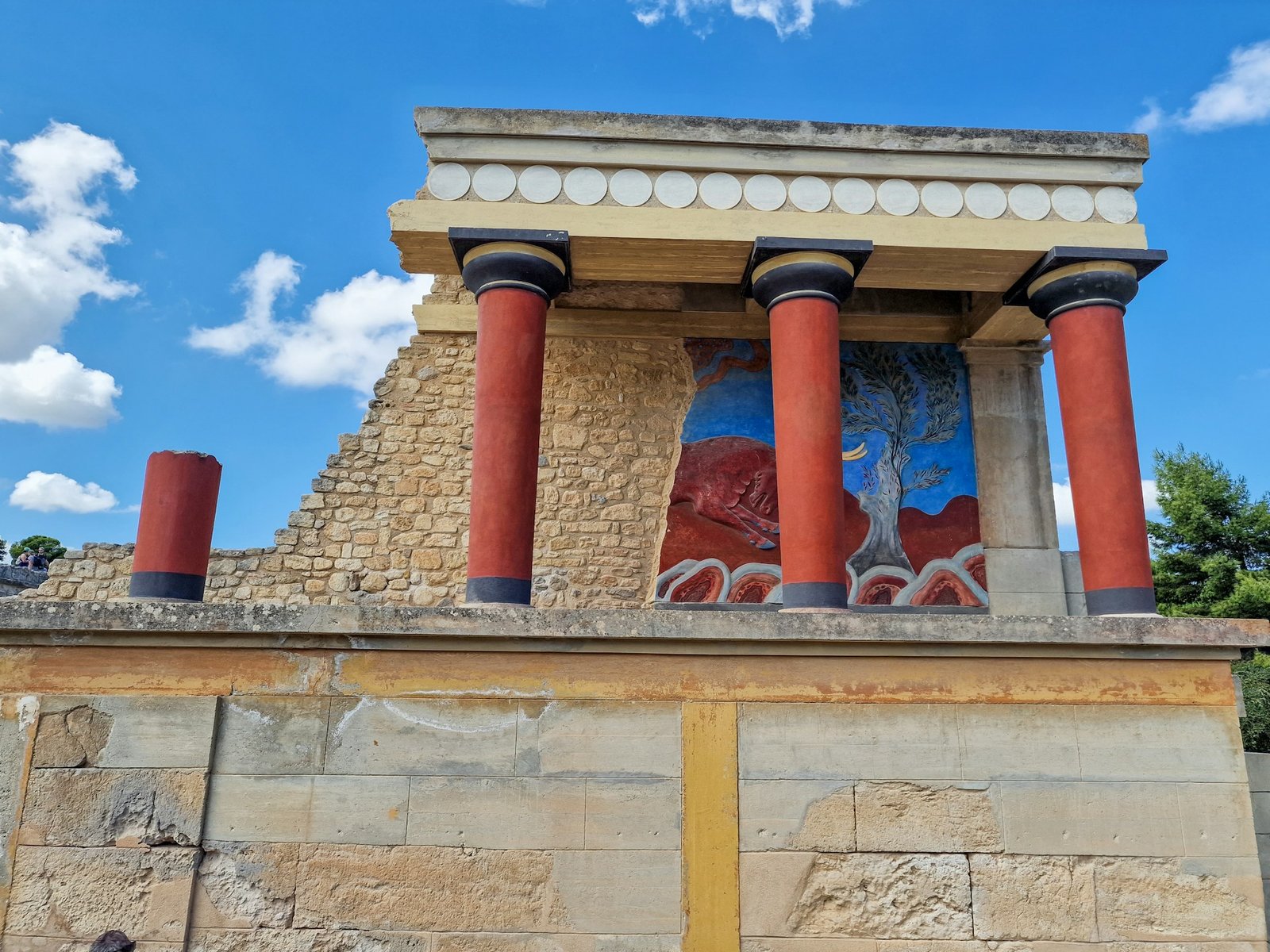 martijn-vonk-crete-knossos-unsplash