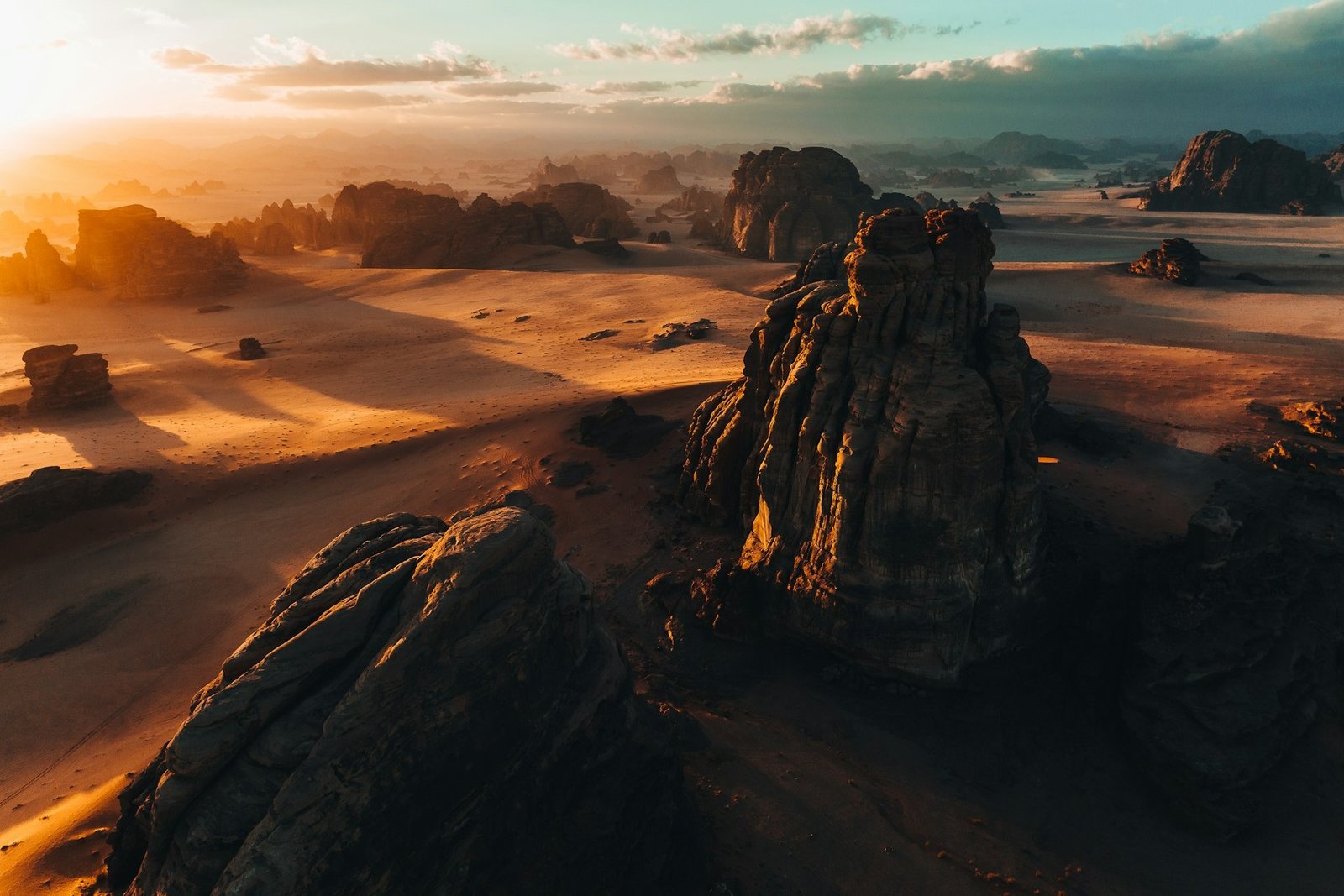 neom-desert-sunrise-unsplash