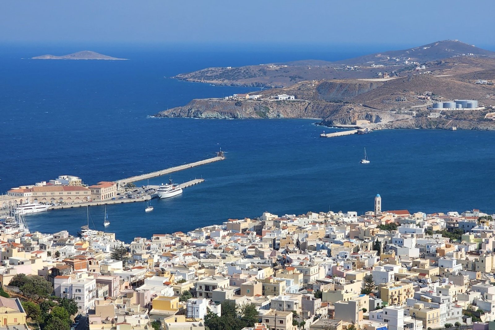 pexels-clmsoothingmusic-siros-ermoupoli-14500260