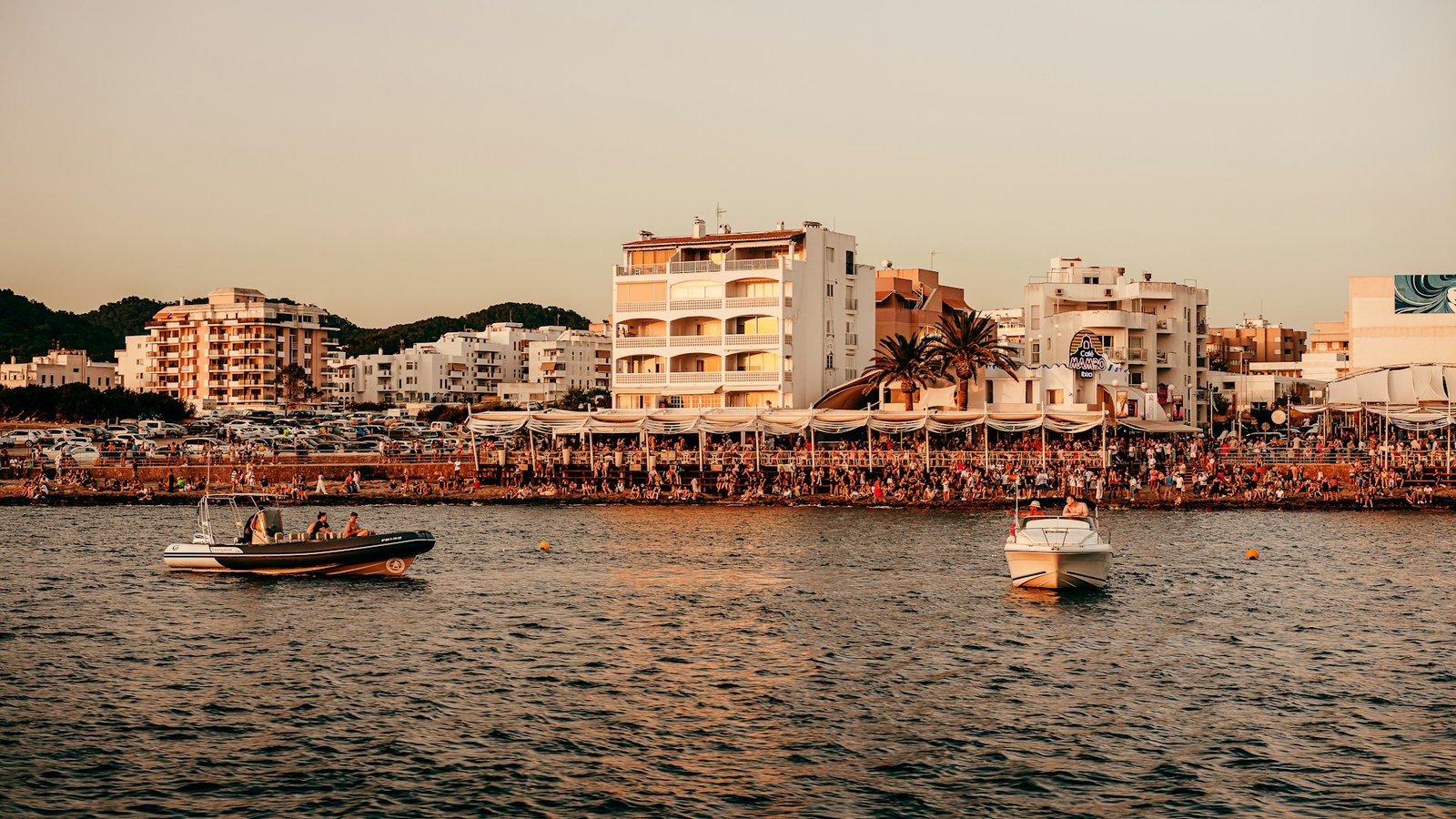 sebastian-coman-travel-ibiza-unsplash
